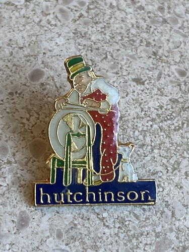 Pin hutchinson - pin’s,