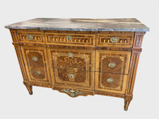 Commode époque Louis XVI
