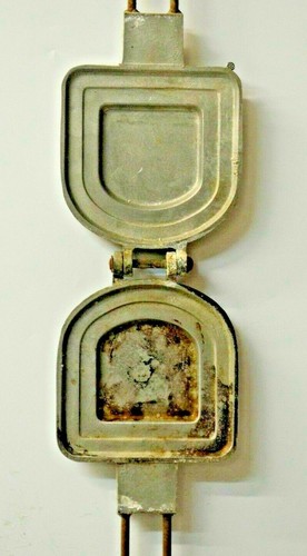 Ancien appareil croque - appareil,