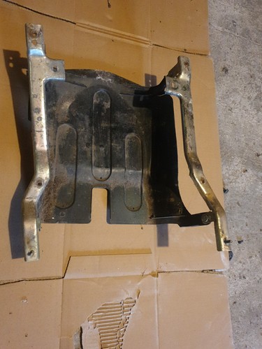 Carenage dessous scooter - de,