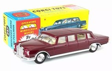 247 Réédition Mercedes Benz 600 Pullman W100 de 1964 au 1/50 CORGI COCCD54321034