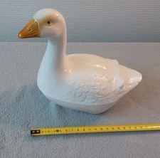 Oie En Faience Marque Caugant