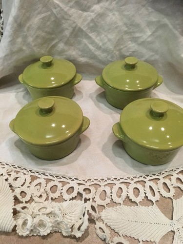 Set green singles - of,