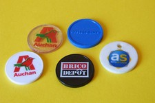 LOT 5 JETONS CADDIE CASTORAMA, BRICO DEPÔT, AUCHAN, AUTO-SECURITE / PLASTIQUE