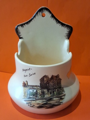 Gros pot sel - herbe, de