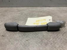 Poignee de maintien avant