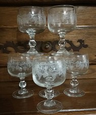 6 verres à Vin Blanc -