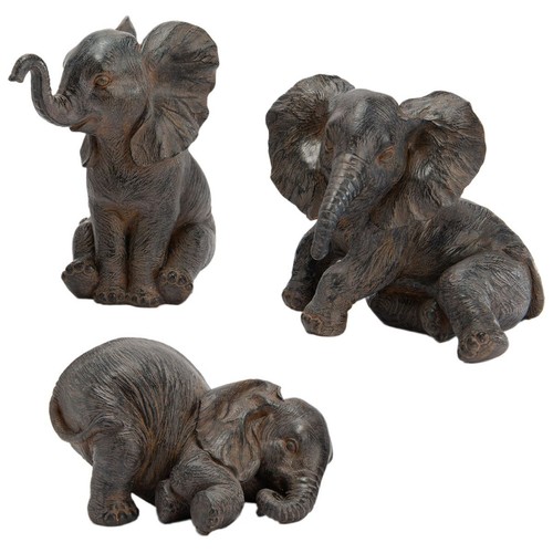 Trois statuettes - trois, de