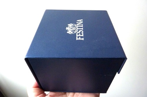 Joli coffret pour montre