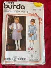 Patrons Burda 9231 Robe gilet  de 6 ans  à 10 ans Holly Hobbie