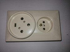 Legrand ancienne prise