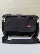 Grand sac besace cartable EASTPAK "Delegate" sacoche toile noire unisexe