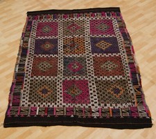 tapis brodé kelim turc