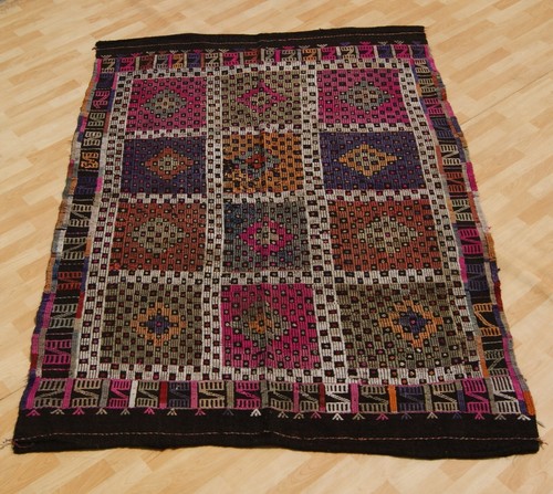 Tapis brodé kelim turc - tapis,
