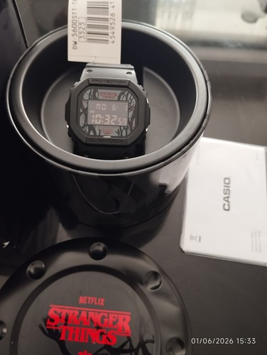 Montre casio shock dw5600 - montre, g-shock