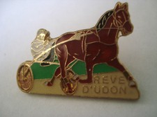 PINS RARE VINTAGE REVE D'UDON COURSE de TROT CHEVAL SULKY JOCKEY HORSES wxc 1