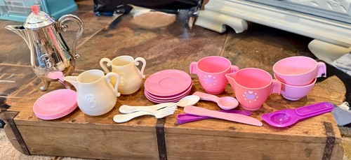 Vintage barbie tea pot - tea, set