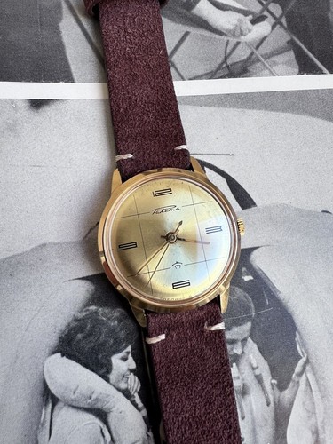 Montre raketa académique - raketa,