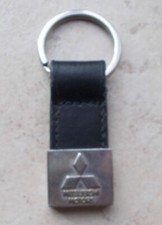 Vintage MITSUBISHI Automobilia Keyring key chain France metal garage 00s silver