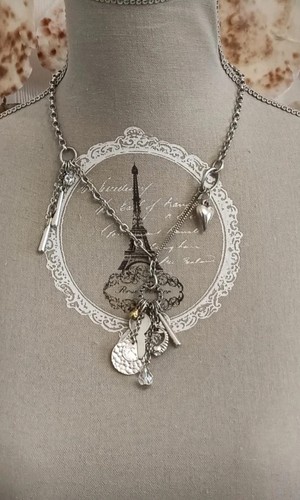 Collier reminiscence by - 🍃,