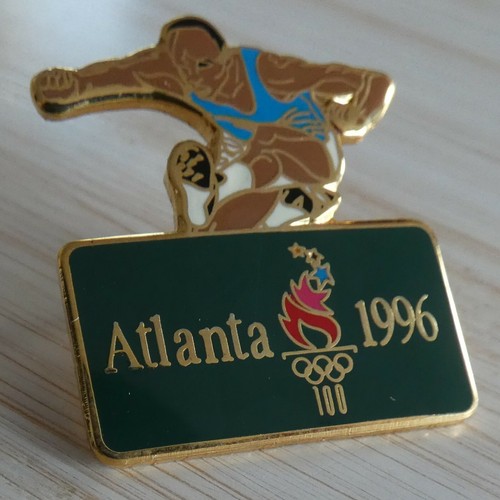 Pin sport athletisme - pin's,