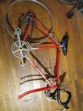 ANCIEN VELO DE COURSE Motobecane 