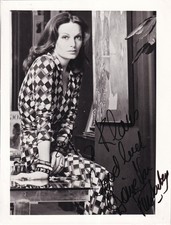 Diane von Fürstenberg - couturière - grande photo vers 1975 - originale signée