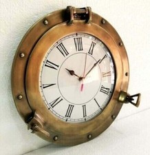 Horloge ancienne en laiton
