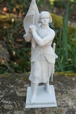 RE0459 FIGURINE STATUETTE