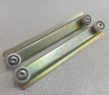 Platine Roulette Panier Supérieur Métal Machine Lave-vaisselle Thomson VDS300/A