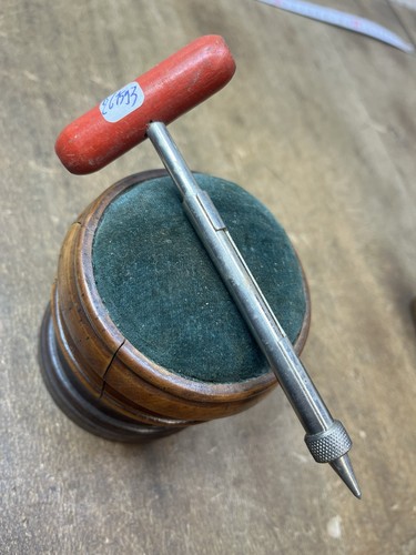 Ouvre boîte outils anciens - ouvre,
