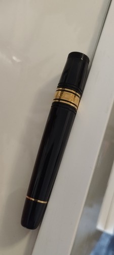 Pièce bas corps stylo - bas,