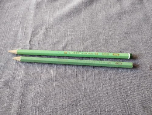 Anciens crayons papiers - 2,