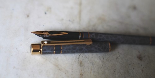 Stylo plume sheaffer - plume, targa
