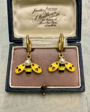 ANCIENNES BOUCLES D'OREILLES