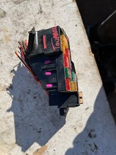 BOITE A FUSIBLE REF: 7L0941828