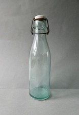 ancienne bouteille en verre avec bouchon en porcelaine, CB Belgique