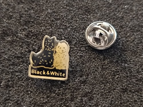Pin black and white whisky - black,