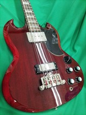 Guitare basse électrique