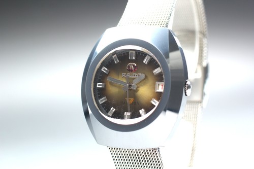 Presque comme neuve montre - [presque,