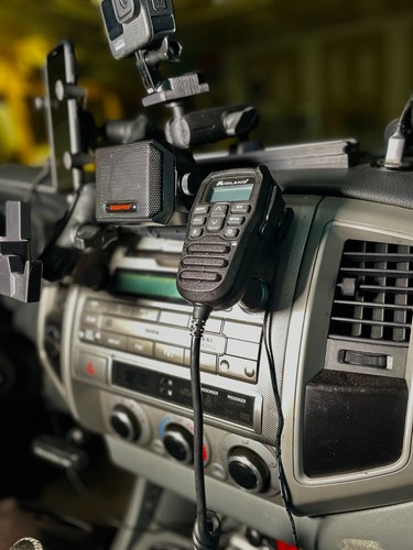 Midland radio mount - radio, mxt