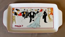 MAXIM’S de PARIS. Plat à Cake / Gâteau. Porcelaine blanche, avec décor en couleu
