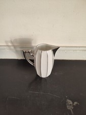 Petit pichet en porcelaine M-S FRANCE décor blanc et argenté