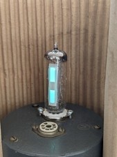 Tube EM84  6FG6 œil magique  TELEFUNKEN