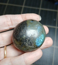 Galet labradorite 77 g / 4,5