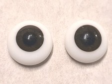 Yeux Marrons de poupée