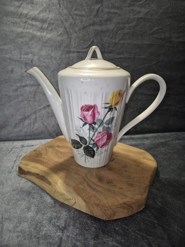 Cafetière ancienne - , en