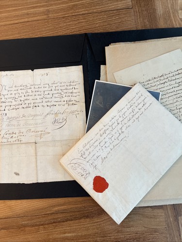 Lot manuscrits anciens