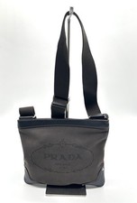 Magnifique sacoche  " PRADA "