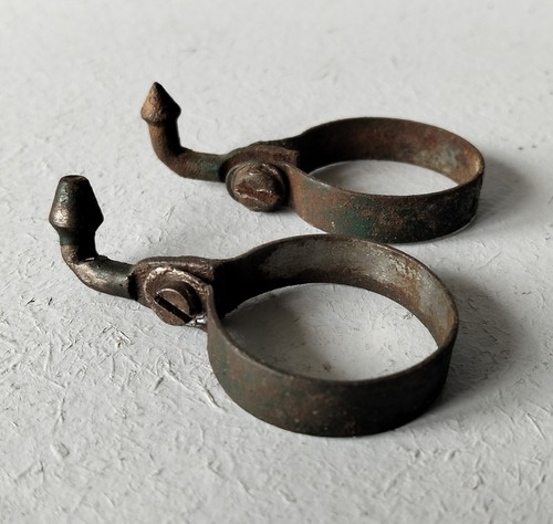 Ancien collier support - de,
